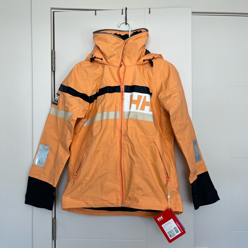 Helly-Hansen Women's Salt Power Waterproof Sailing Jacket in Melon